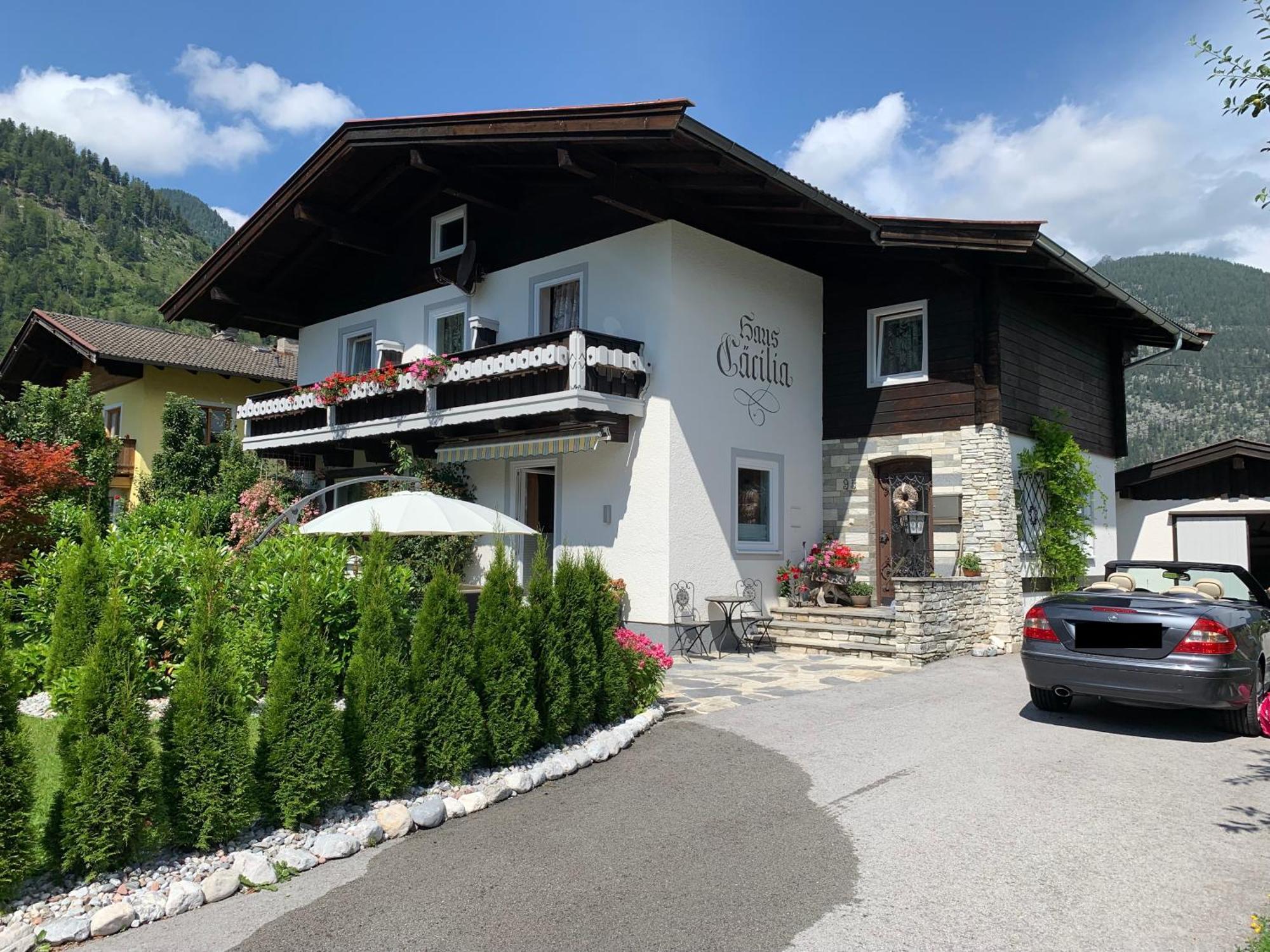 Haus Caecilia Apartment Sankt Martin bei Lofer Exterior foto